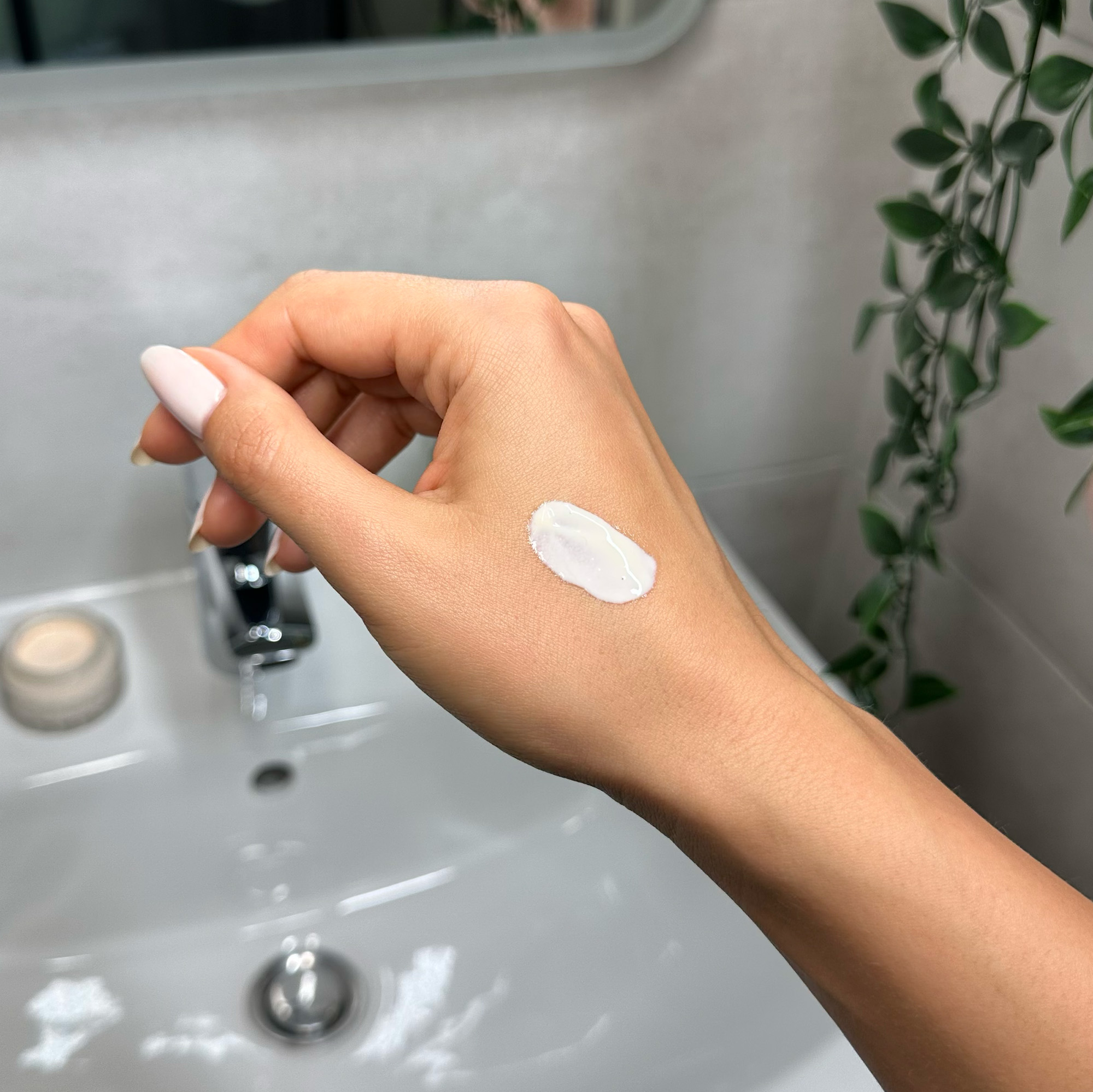 Care & Protect Creme Highlight